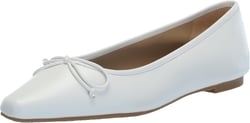 Badgley Mischka Women's Cam Ballet Flat 8 Soft White